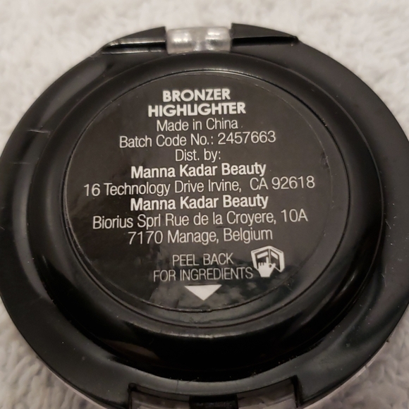 NEW Manna Kadar Bronzer Highlighter, trial size - Picture 2 of 2